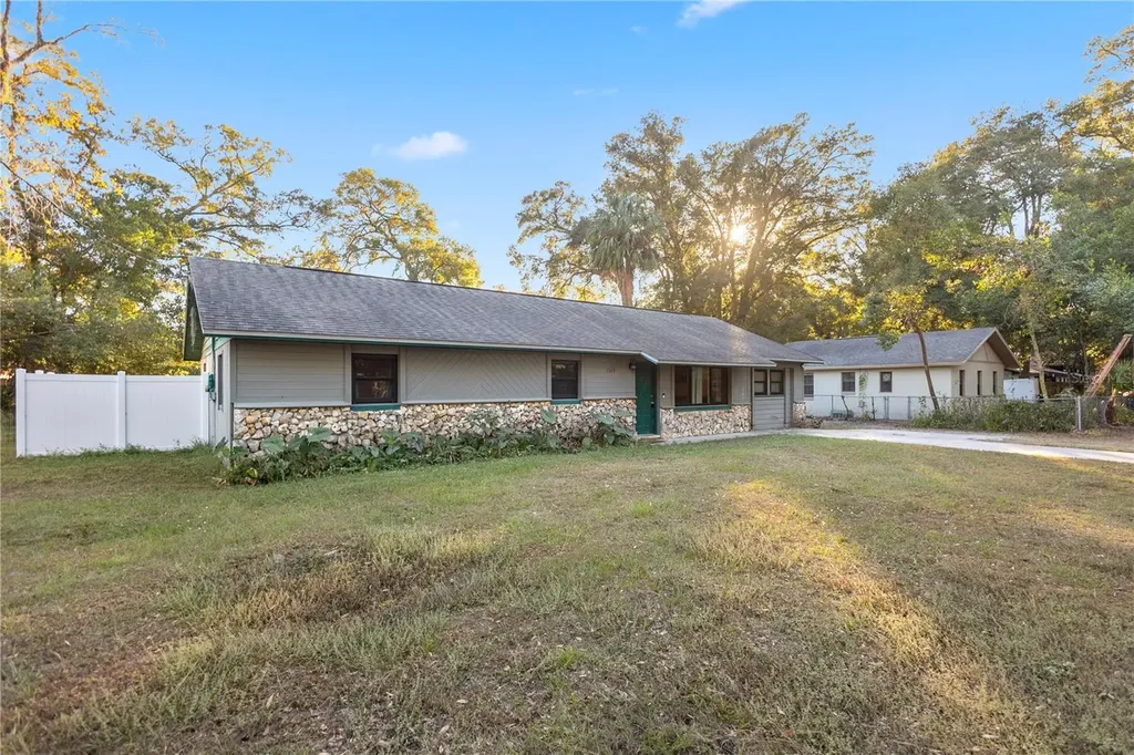 1520 NE 39th Street Ocala FL 34479