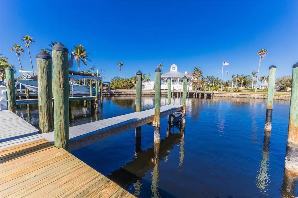 4630 Grassy Point Boulevard Port Charlotte FL 33952