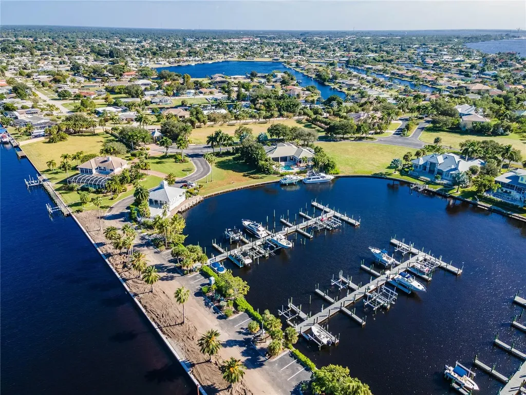 4630 Grassy Point Boulevard Port Charlotte FL 33952