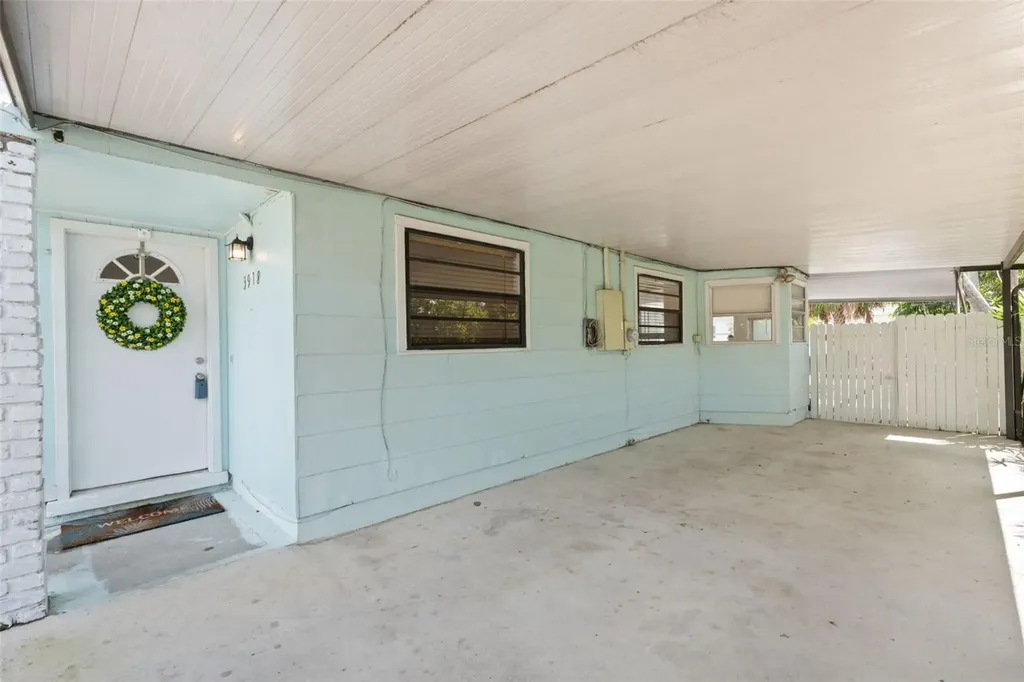 3918 W Fig Street Tampa FL 33609