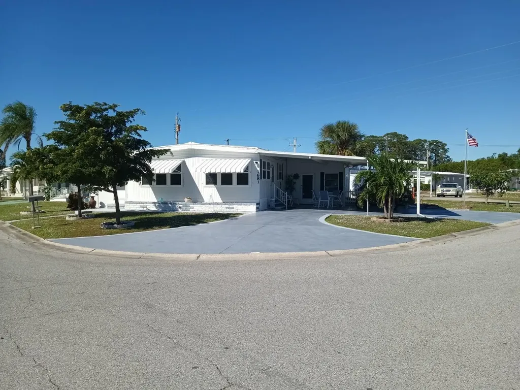 1681 Midlothian Street Sarasota FL 34234