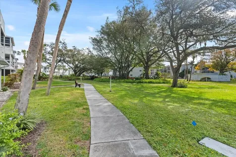 5902 Garden Lane Bradenton FL 34207