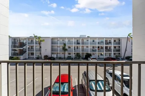 5902 Garden Lane Bradenton FL 34207