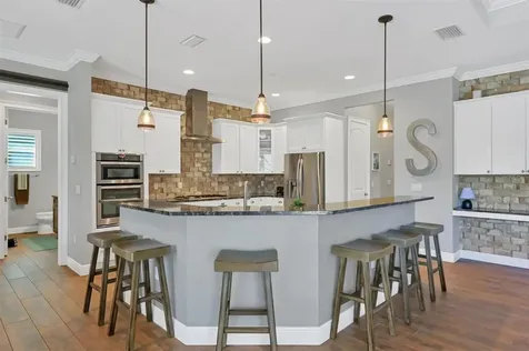 5868 Meriwether Place Sarasota FL 34232