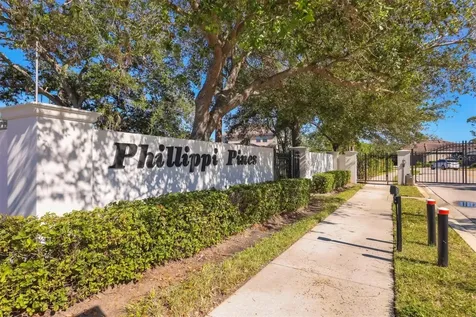 5868 Meriwether Place Sarasota FL 34232
