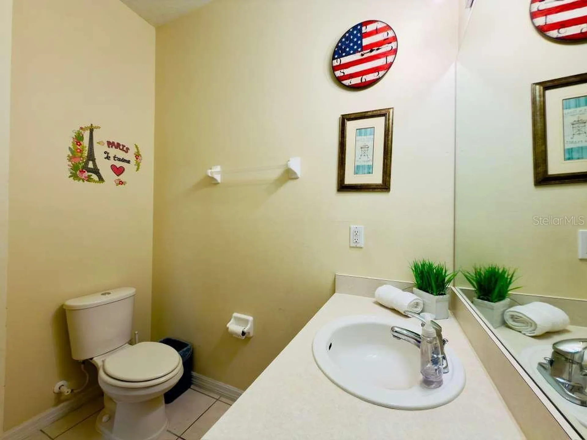 8439 Crystal Cove Loop Kissimmee FL 34747