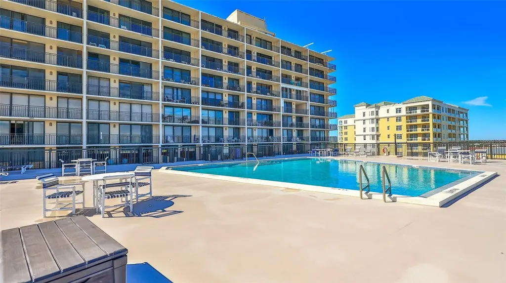 4139 Atlantic New Smyrna Beach FL 32169