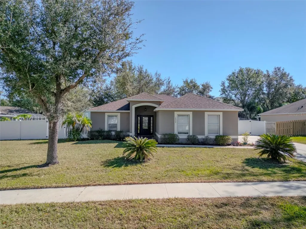 1032 Tawny Eagle Drive Groveland FL 34736