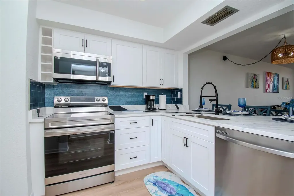 6361 Bahia Del Mar Boulevard St Petersburg FL 33715