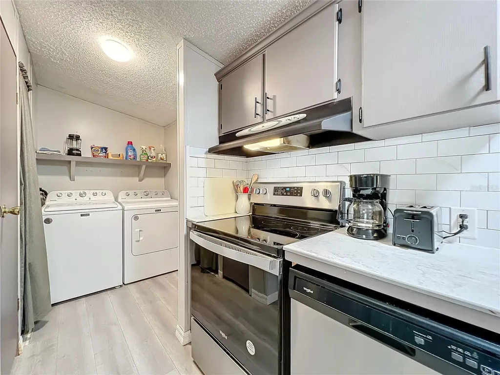 13426 Palm Drive Astatula FL 34705