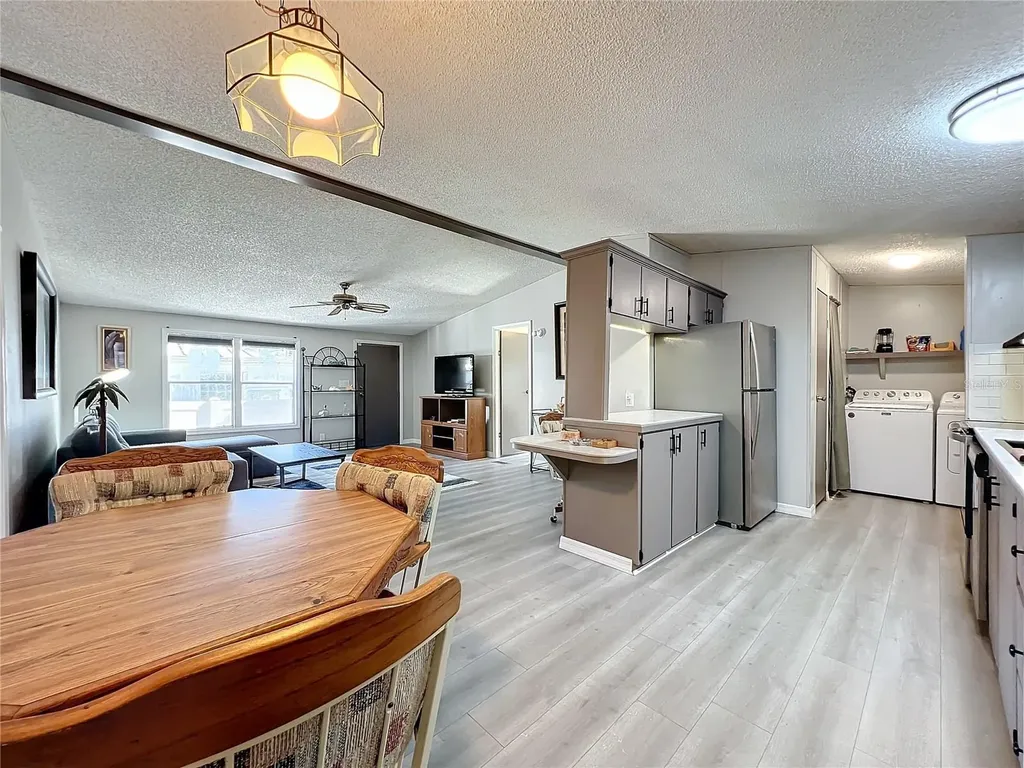 13426 Palm Drive Astatula FL 34705