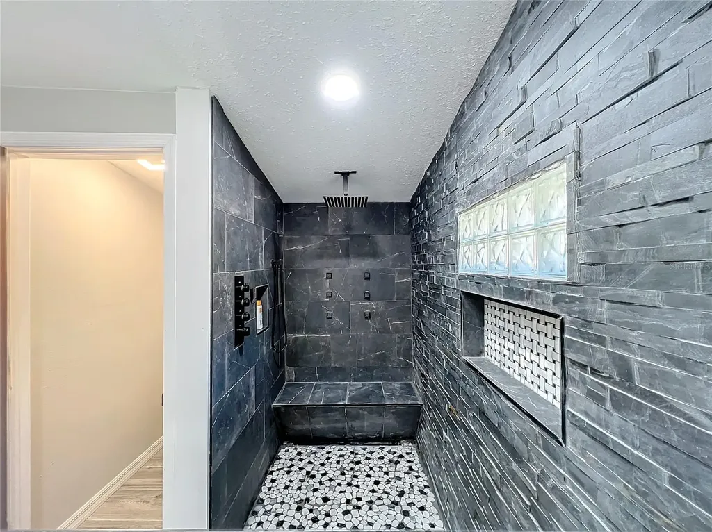 13426 Palm Drive Astatula FL 34705