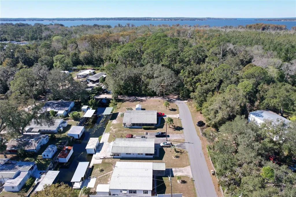 13426 Palm Drive Astatula FL 34705