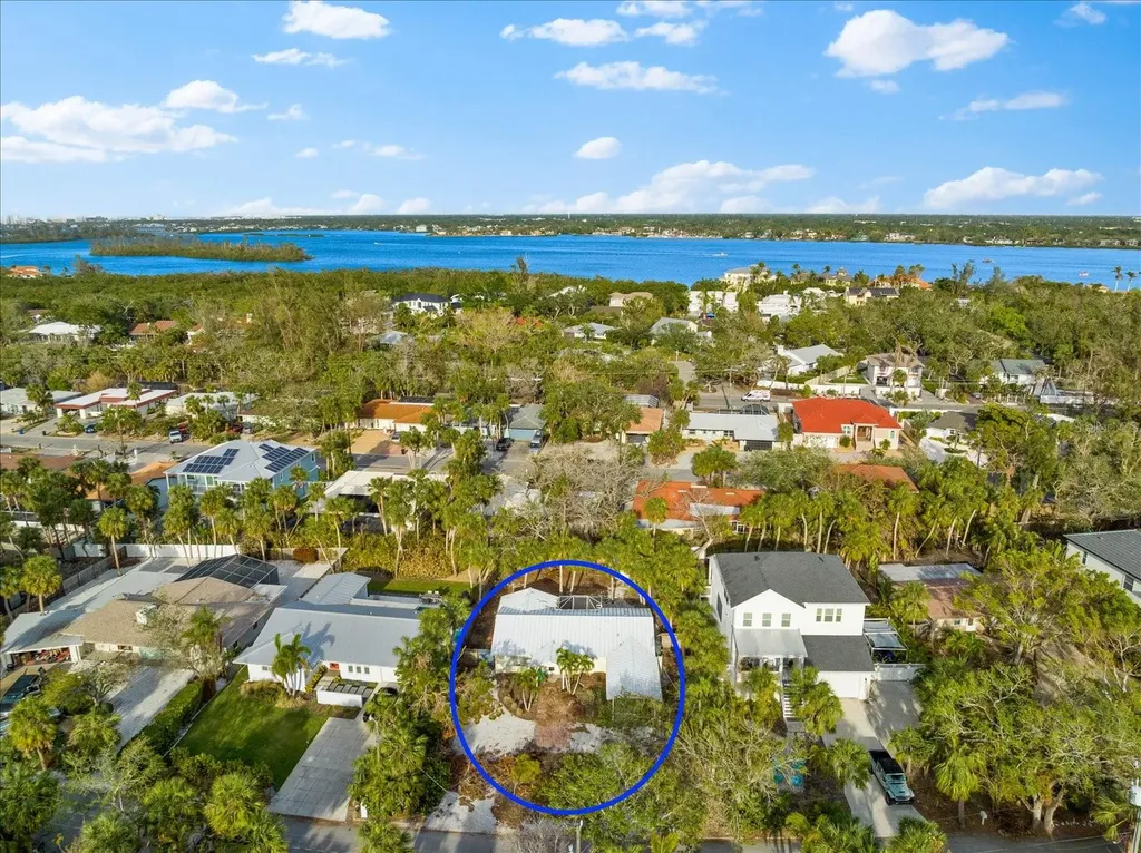 5019 Commonwealth Drive Sarasota FL 34242