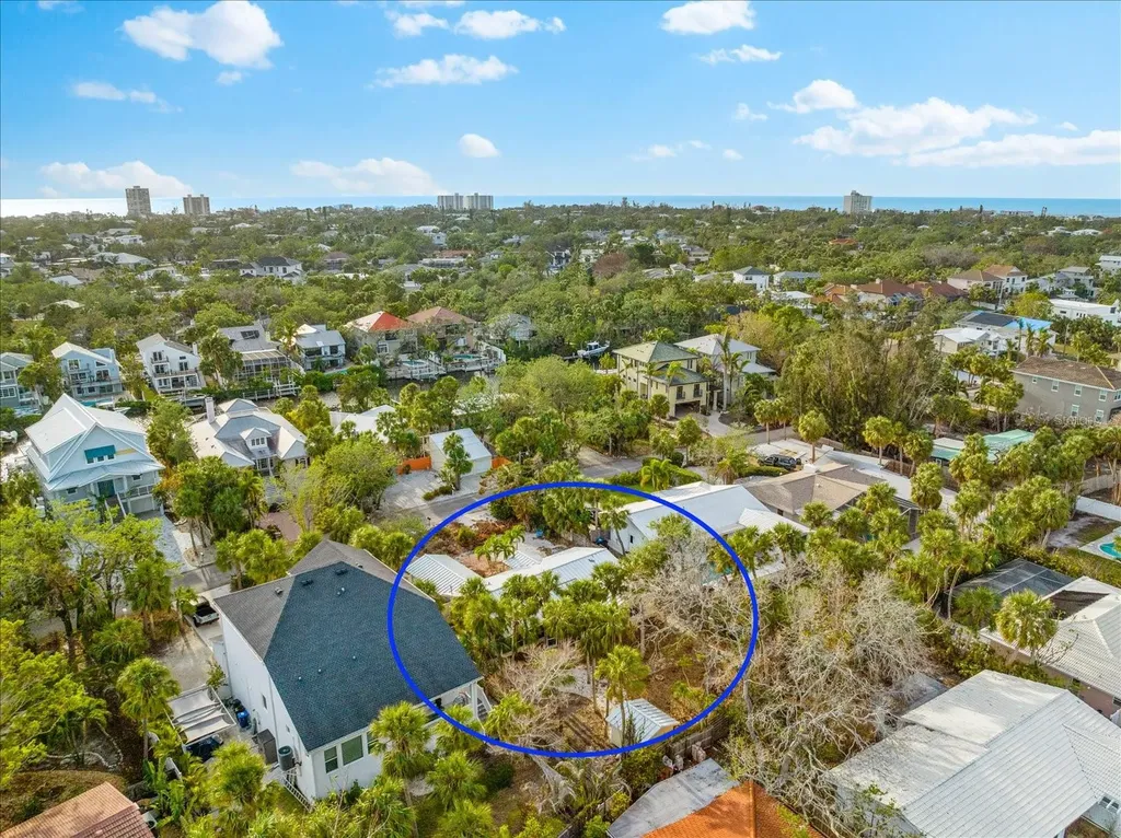 5019 Commonwealth Drive Sarasota FL 34242