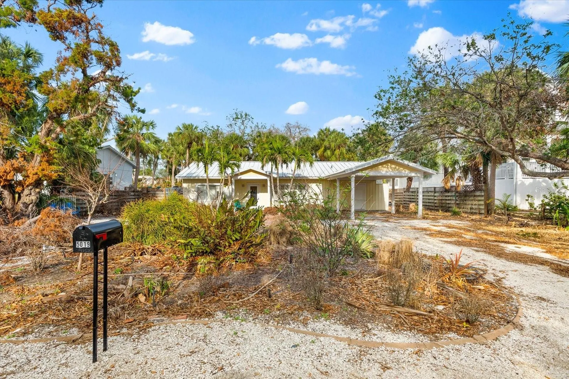 5019 Commonwealth Drive Sarasota FL 34242