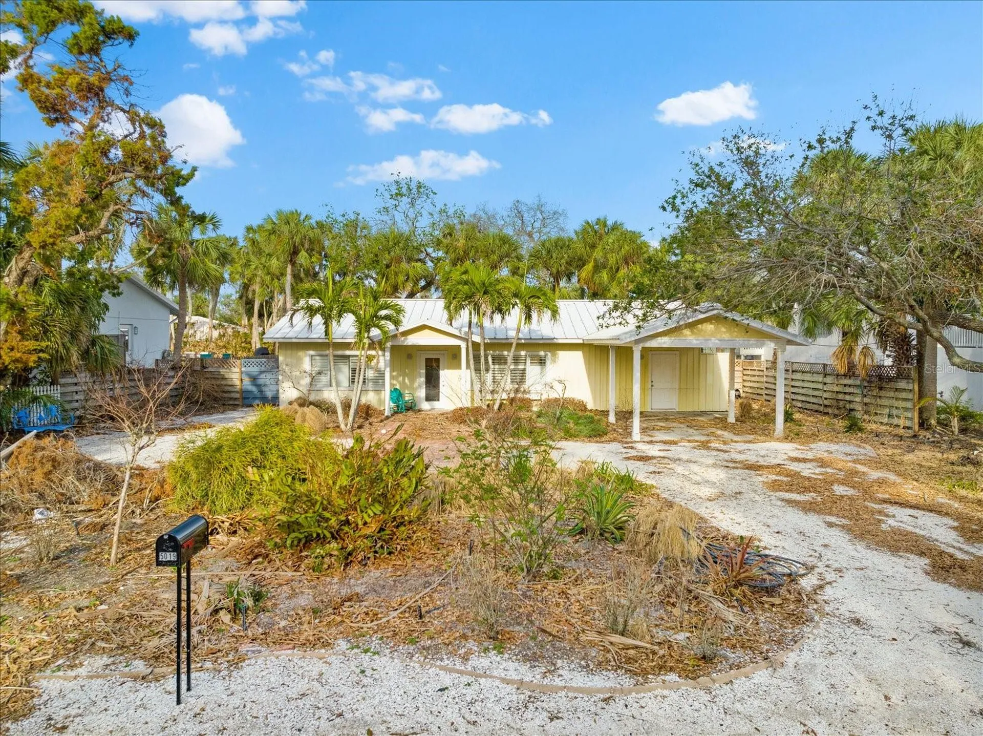 5019 Commonwealth Drive Sarasota FL 34242