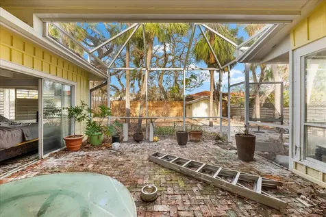 5019 Commonwealth Drive Sarasota FL 34242