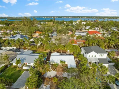 5019 Commonwealth Drive Sarasota FL 34242