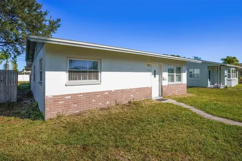 743 90th Avenue N St Petersburg FL 33702