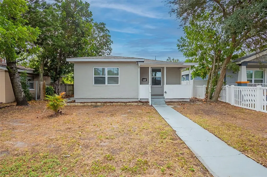 4642 10th Avenue S St Petersburg FL 33711