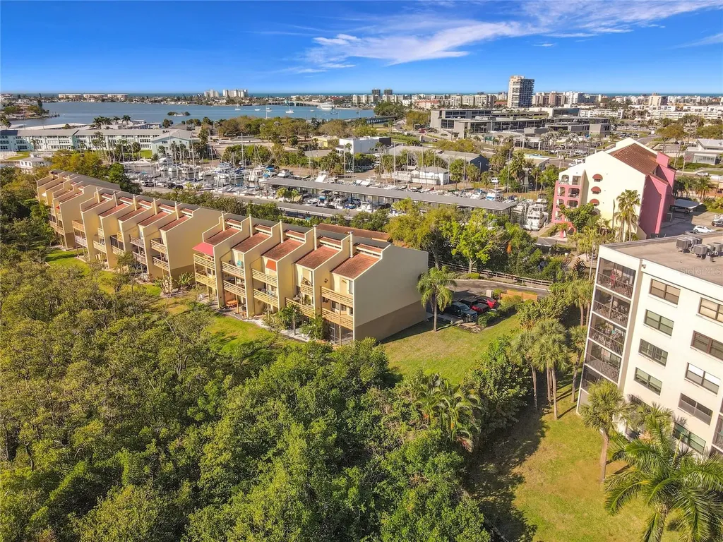 1710 Lighthouse Terrace S South Pasadena FL 33707
