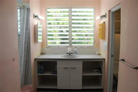 236 Acacia Vieques PR 00765