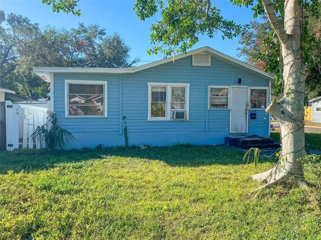 1776 28th Avenue N St Petersburg FL 33713