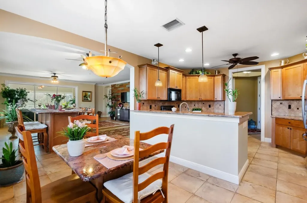 5209 Manorwood Drive Sarasota FL 34235