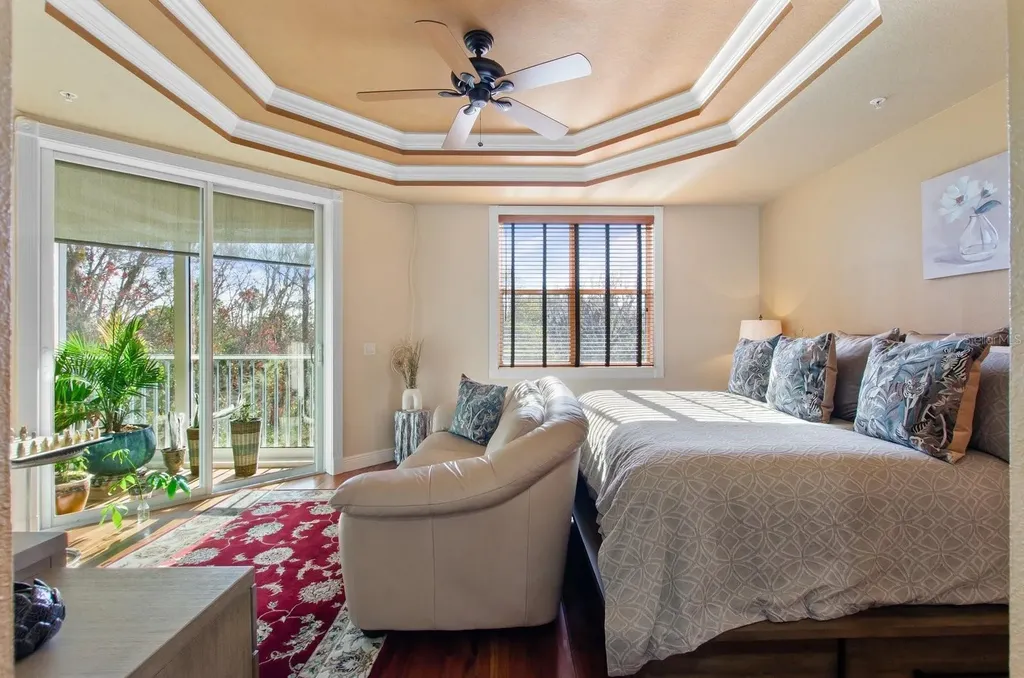 5209 Manorwood Drive Sarasota FL 34235