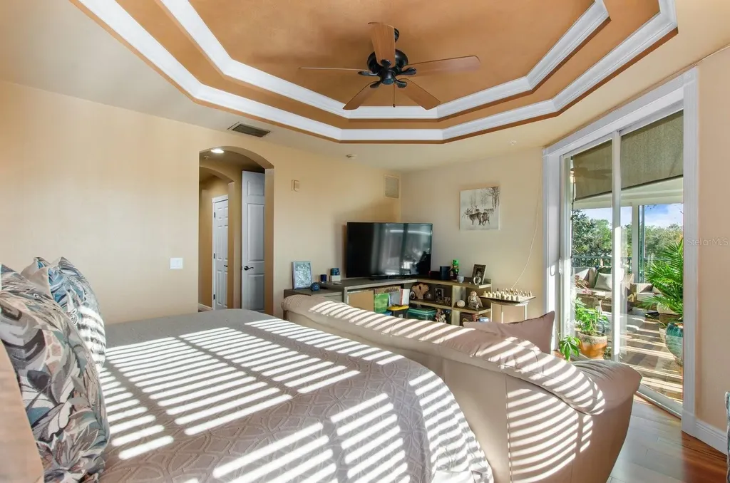 5209 Manorwood Drive Sarasota FL 34235