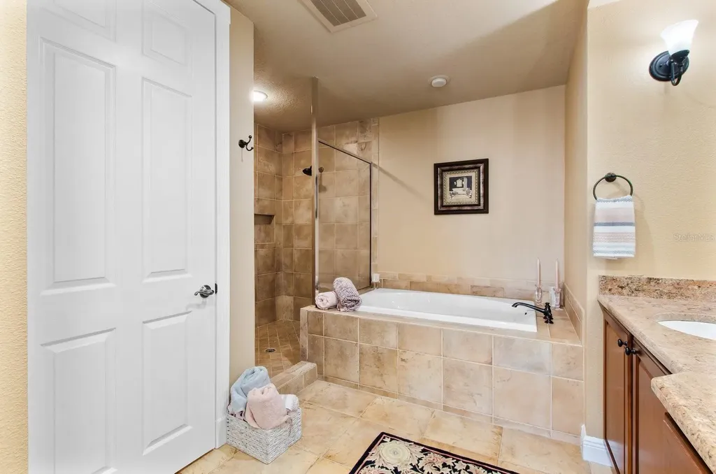 5209 Manorwood Drive Sarasota FL 34235