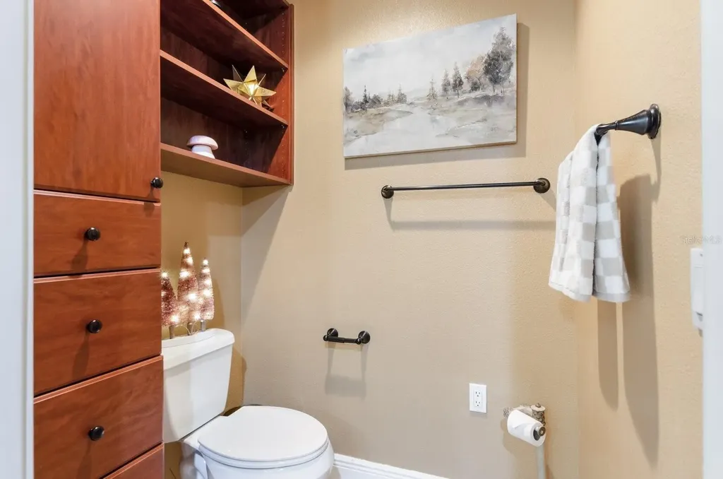 5209 Manorwood Drive Sarasota FL 34235