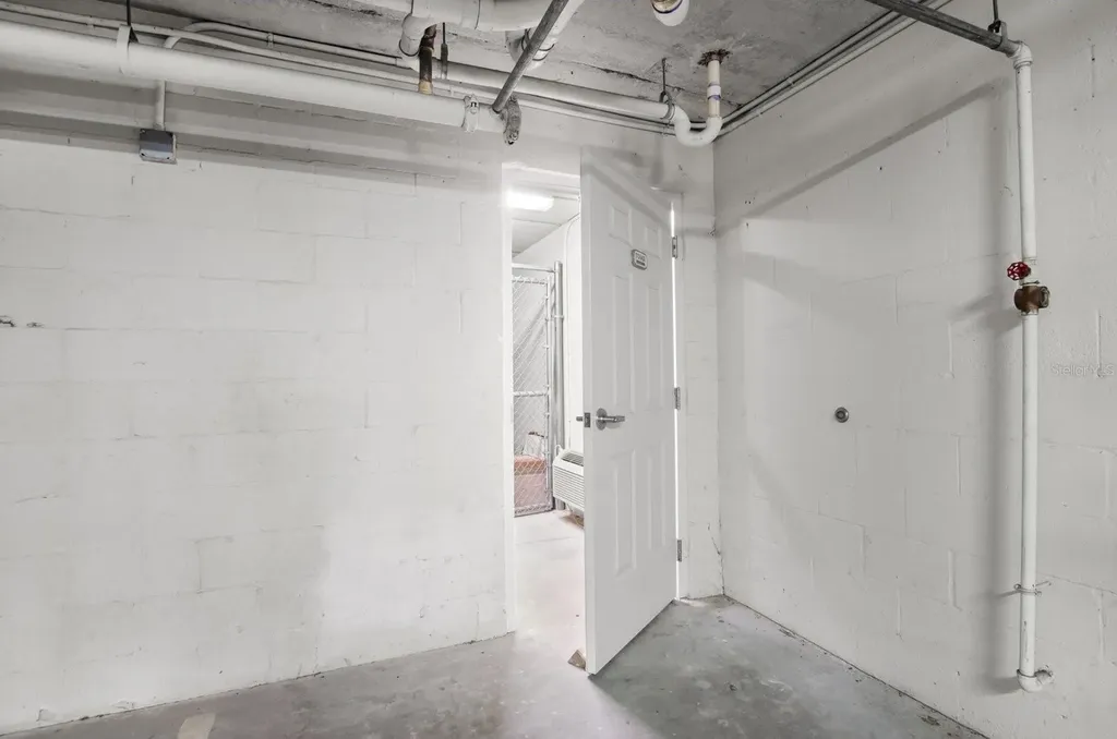 5209 Manorwood Drive Sarasota FL 34235