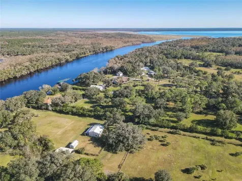 2607 Osceola Bluff Lane Geneva FL 32732