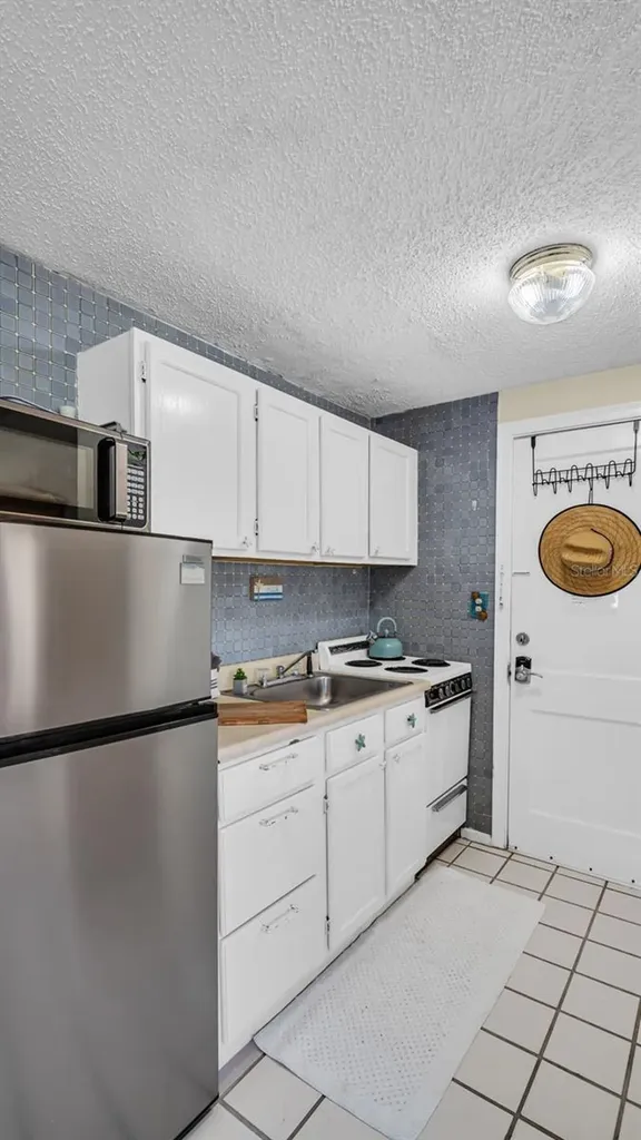 483 E Shore Drive Clearwater Beach FL 33767