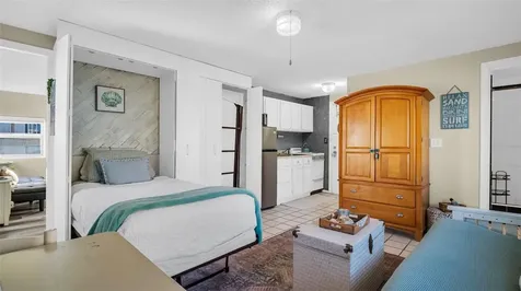 483 E Shore Drive Clearwater Beach FL 33767