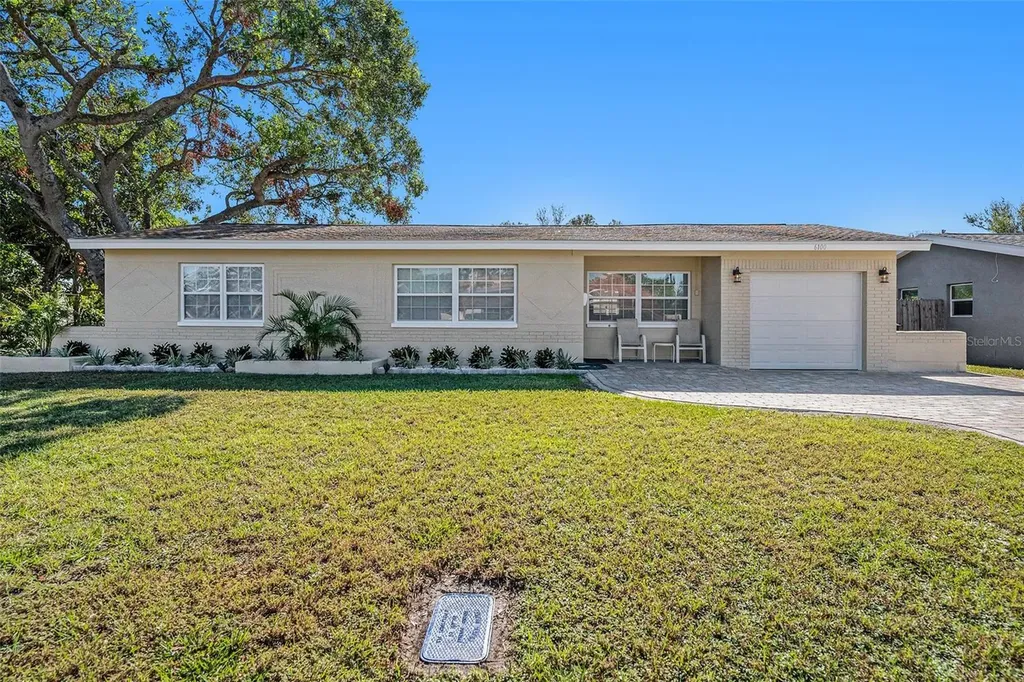 6100 40th Avenue N St Petersburg FL 33709