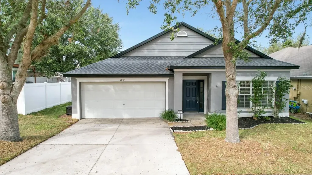 1031 Longville Circle Tavares FL 32778