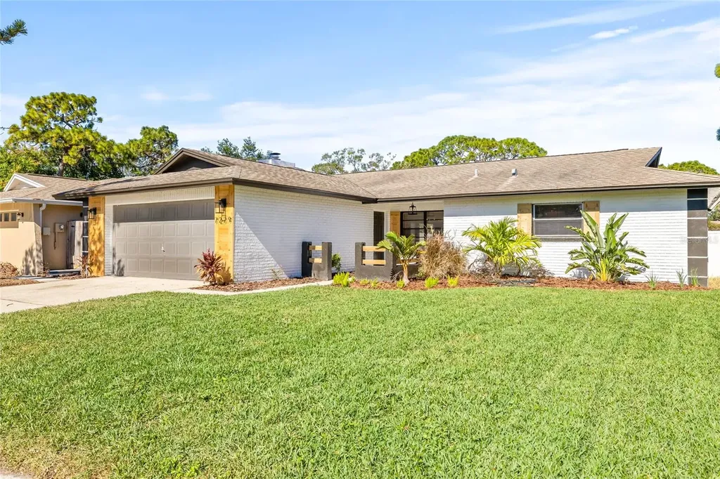 7279 Orkney Avenue N St Petersburg FL 33709