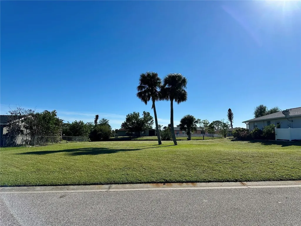 254 Annapolis Lane Rotonda West FL 33947