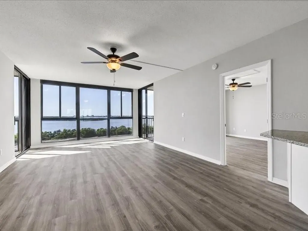 7100 Sunshine Skyway Lane S St Petersburg FL 33711