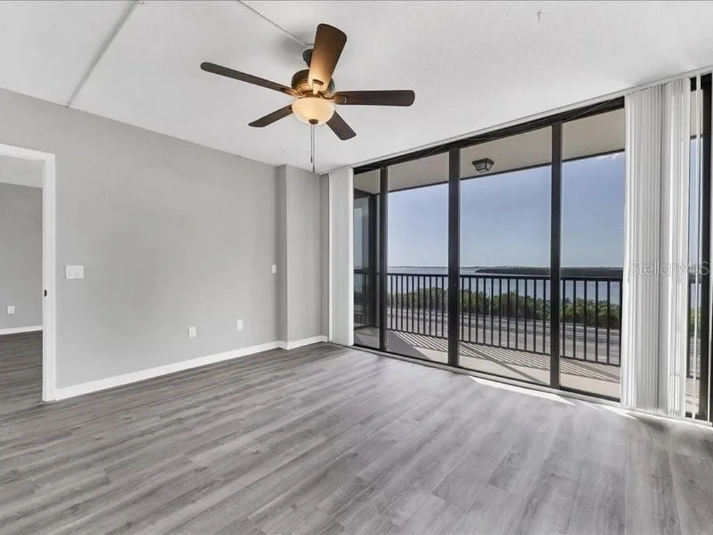 7100 Sunshine Skyway Lane S St Petersburg FL 33711