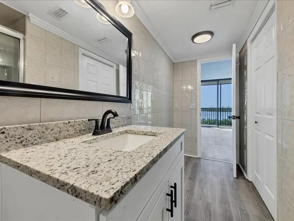 7100 Sunshine Skyway Lane S St Petersburg FL 33711