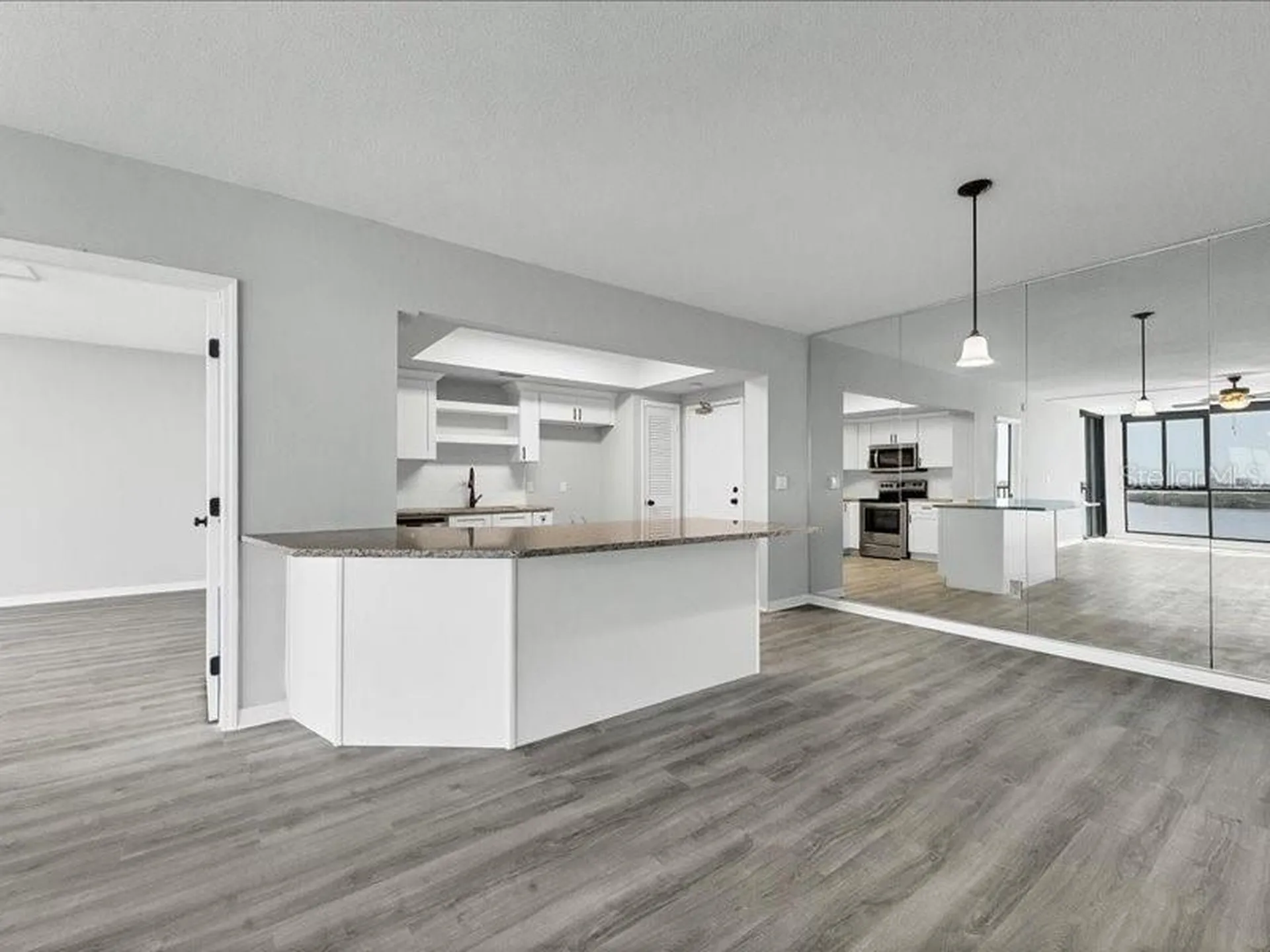 7100 Sunshine Skyway Lane S St Petersburg FL 33711