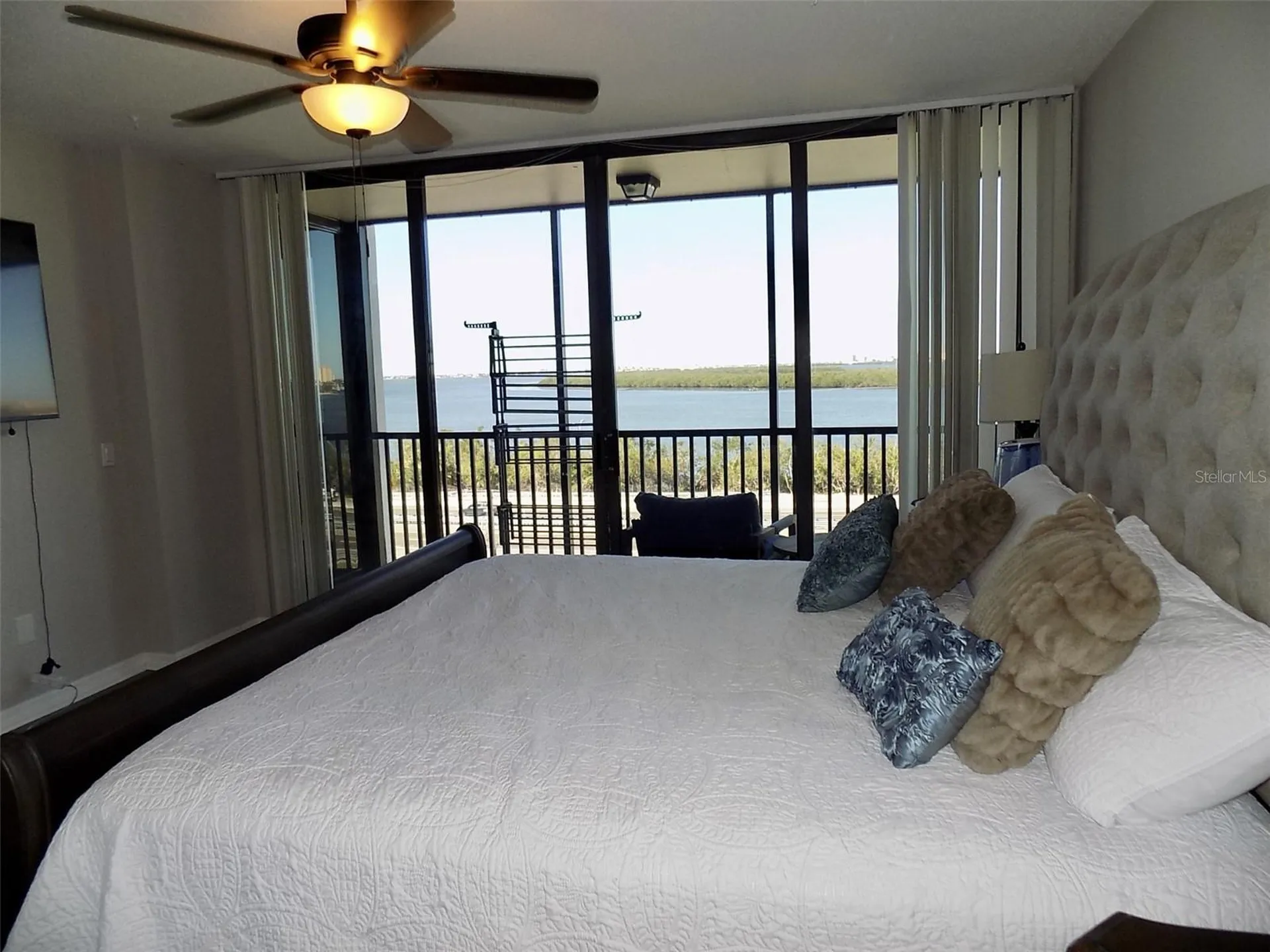 7100 Sunshine Skyway Lane S St Petersburg FL 33711