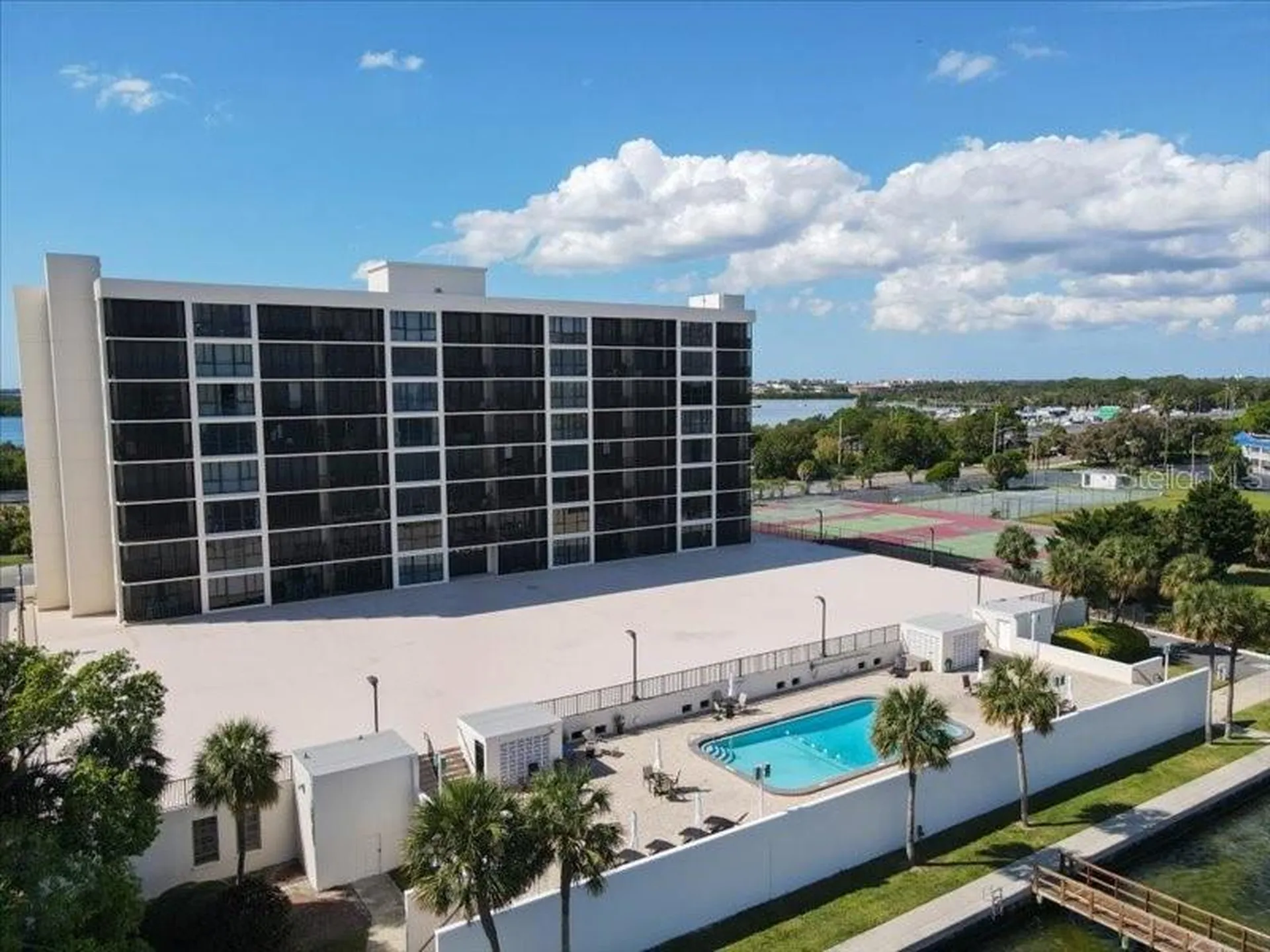 7100 Sunshine Skyway Lane S St Petersburg FL 33711