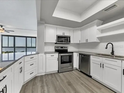 7100 Sunshine Skyway Lane S St Petersburg FL 33711