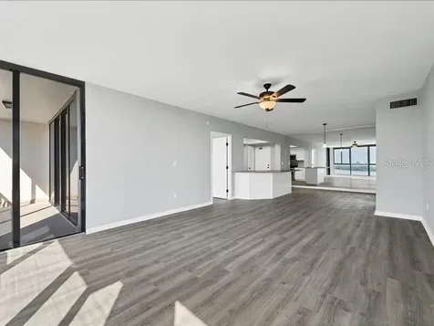 7100 Sunshine Skyway Lane S St Petersburg FL 33711