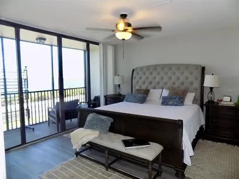 7100 Sunshine Skyway Lane S St Petersburg FL 33711